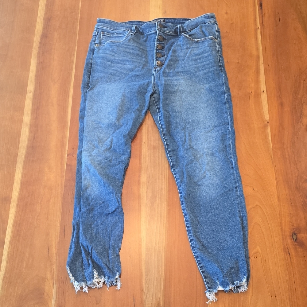 Abercrombie & Fitch Blue Cropped Jeans with Distressed Hem